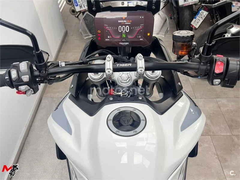 Triumph Tiger 900 – Vista 8