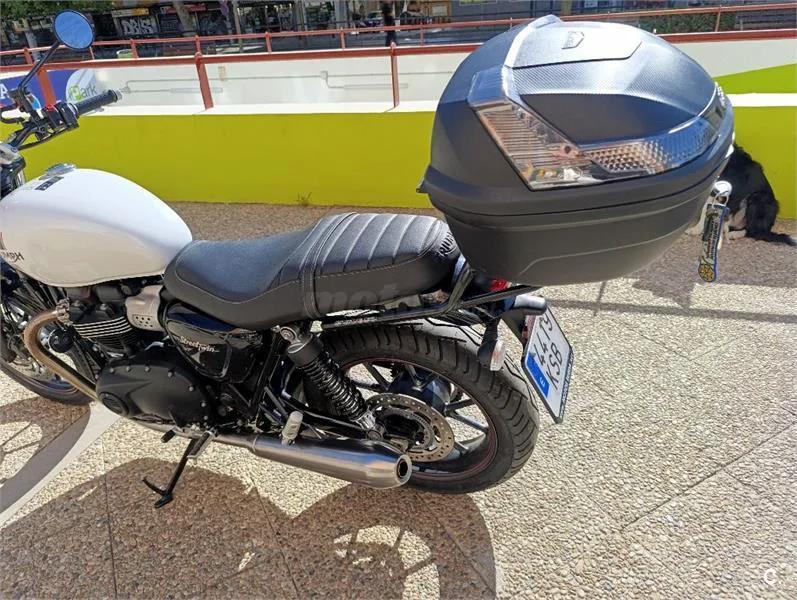 Triumph Street Twin – Vista 3