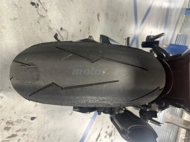 Kawasaki Z 750 – Vista 4