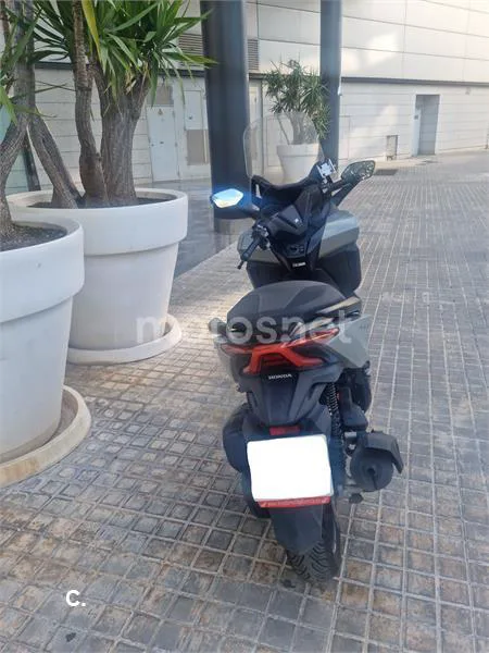 Honda Forza 125 – Vista 3