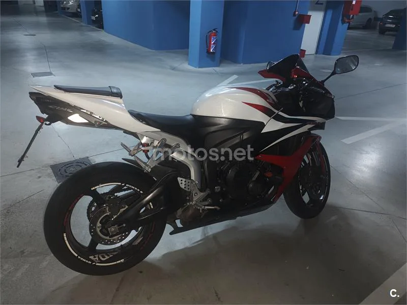 Honda CBR 600 RR – Vista 2