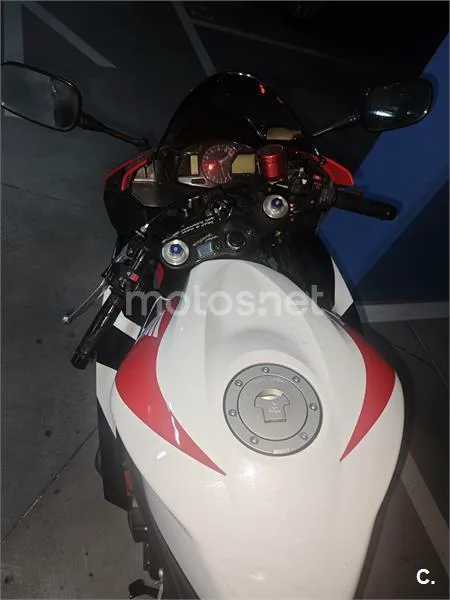 Honda CBR 600 RR – Vista 8
