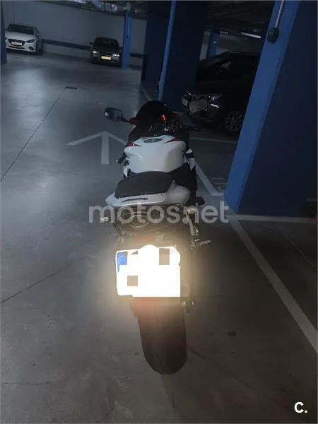 Honda CBR 600 RR – Vista 10