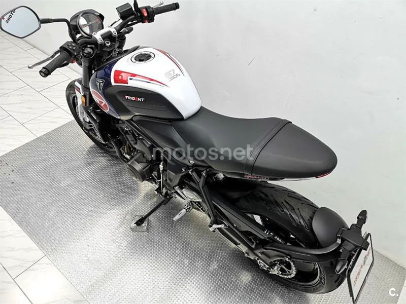 Triumph Trident 660 – Vista 17