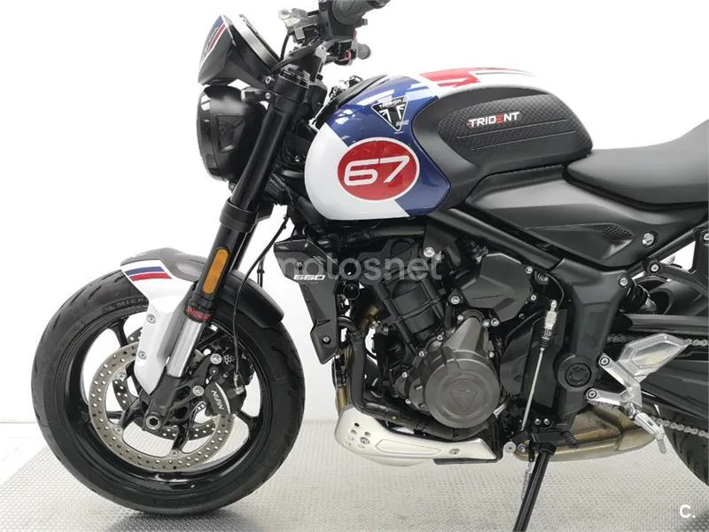 Triumph Trident 660 – Vista 19