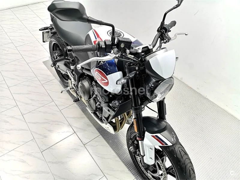 Triumph Trident 660 – Vista 3