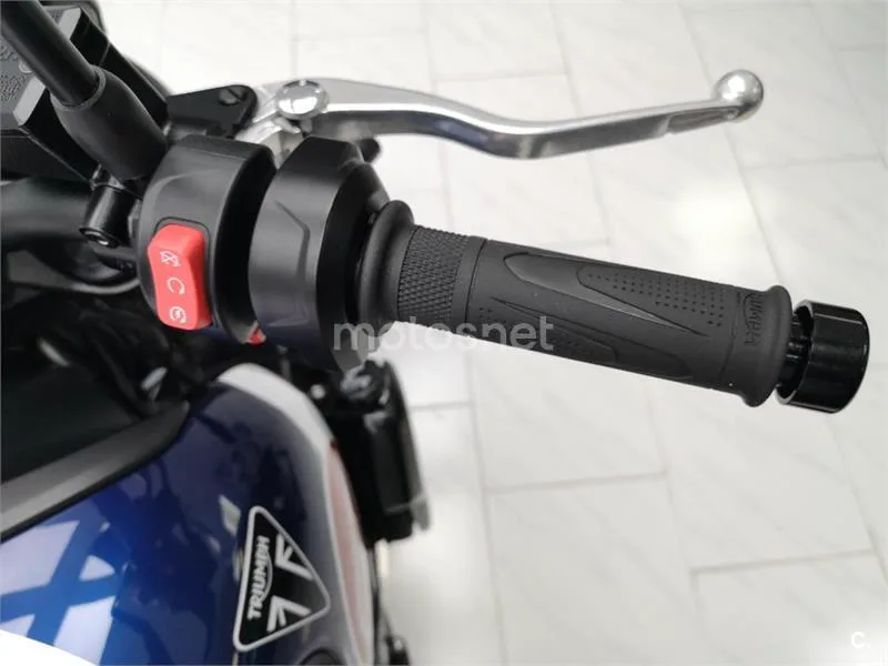 Triumph Trident 660 – Vista 8