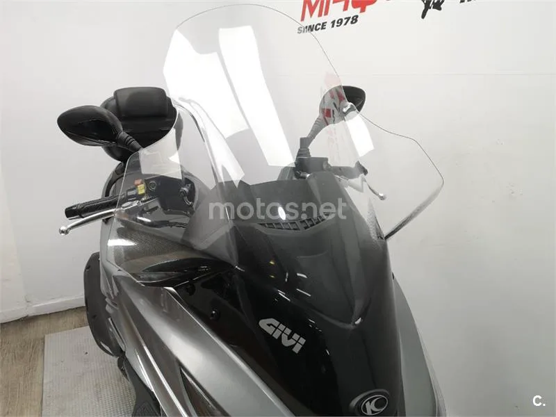 Kymco Grand Dink 300 – Vista 14