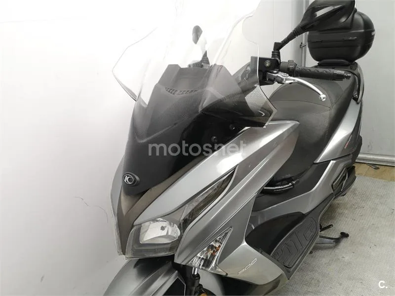 Kymco Grand Dink 300 – Vista 17