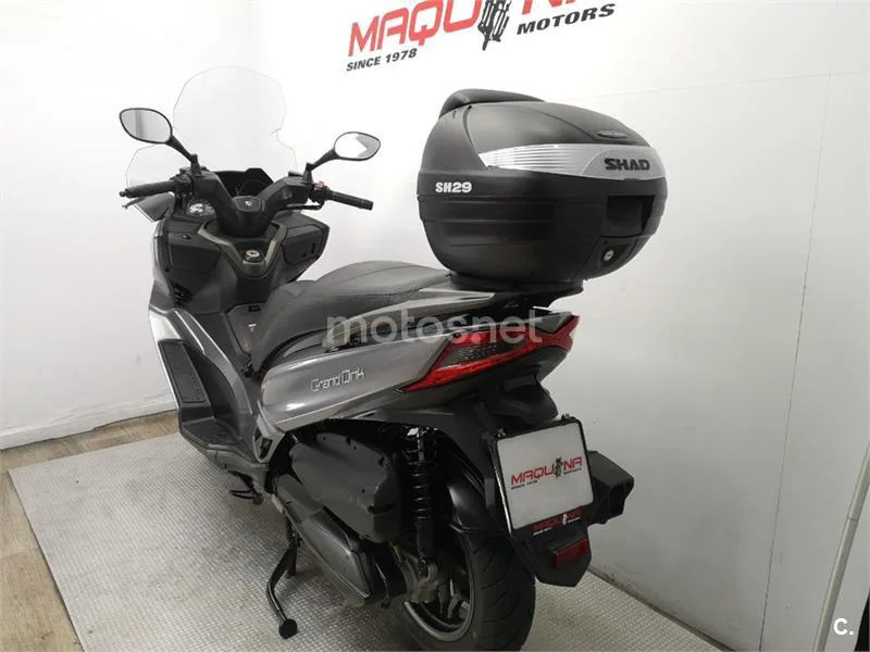 Kymco Grand Dink 300 – Vista 18