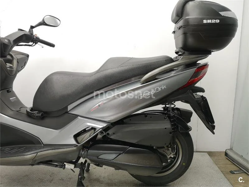 Kymco Grand Dink 300 – Vista 19