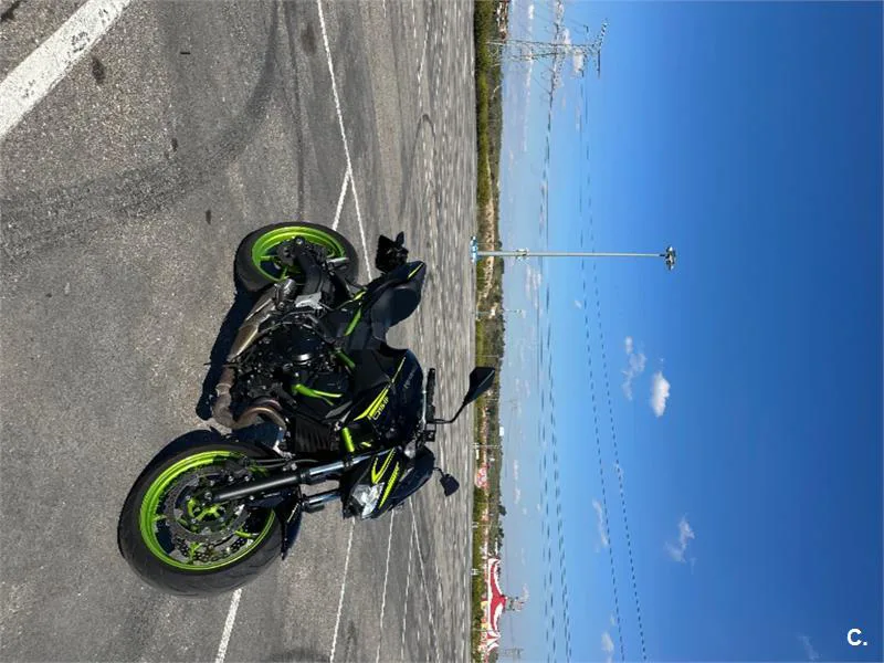Kawasaki Z 650 – Vista 4