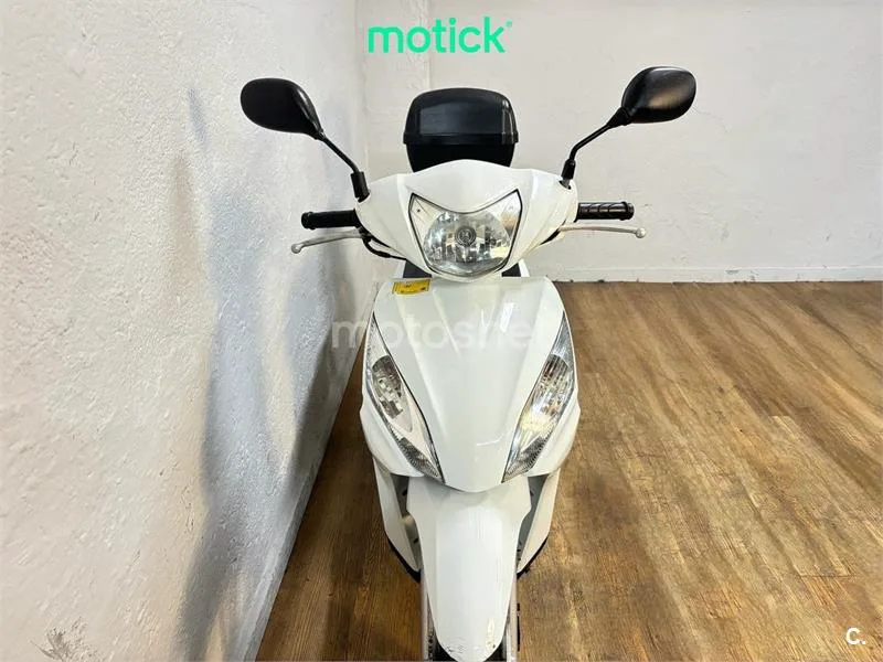 Honda Vision 110 – Vista 11