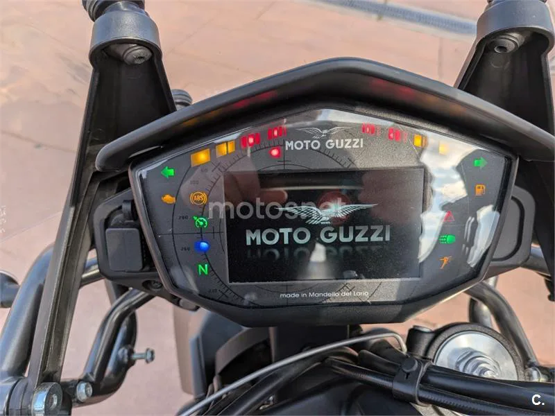 Moto Guzzi V 85 TT – Vista 9