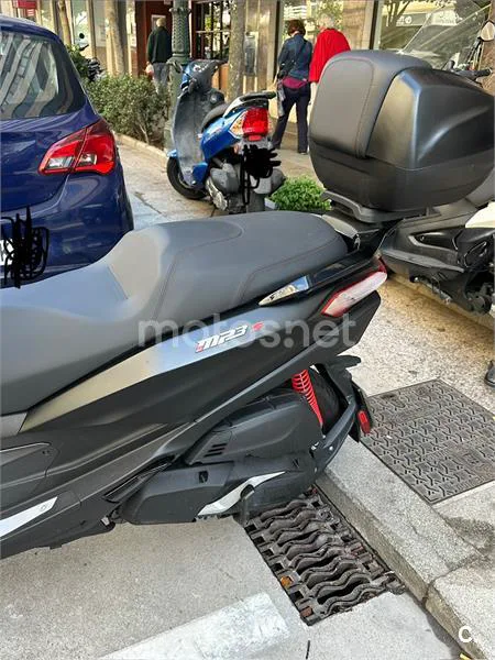 Piaggio MP3 Sport 400 – Vista 2