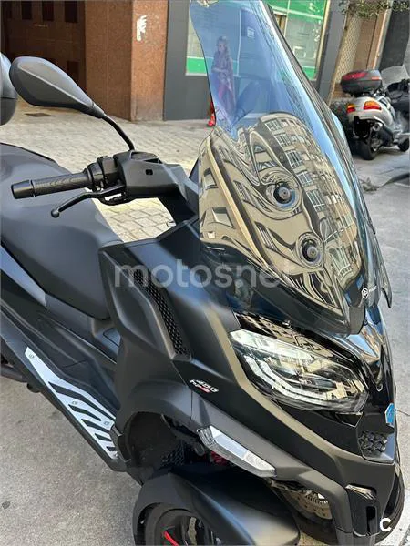 Piaggio MP3 Sport 400 – Vista 4