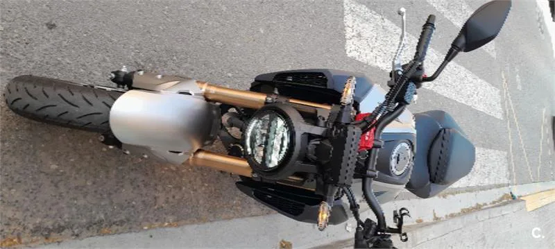 Honda CB 125 R – Vista 3