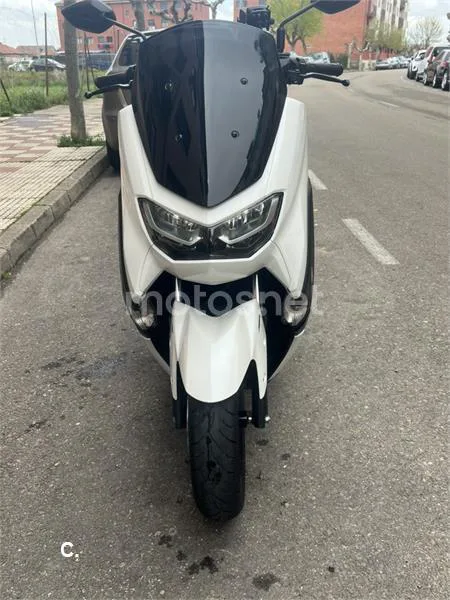 Yamaha NMAX – Vista 3