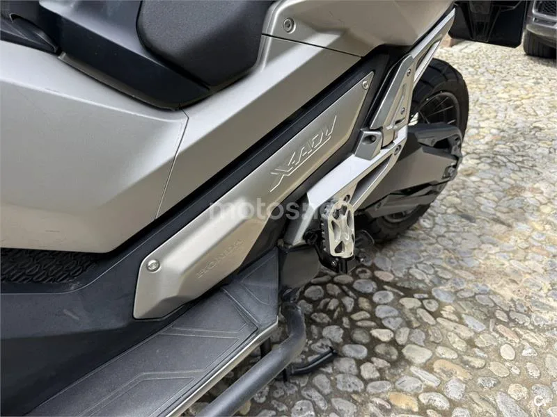 Honda X-ADV – Vista 11