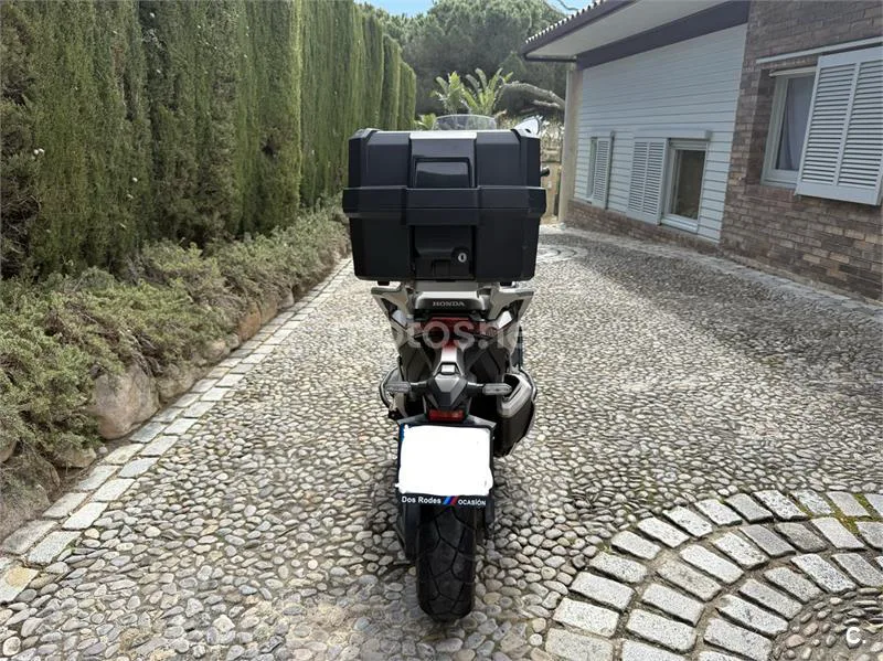 Honda X-ADV – Vista 4