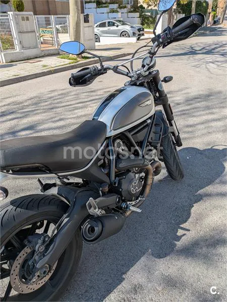 Ducati Scrambler – Vista 6