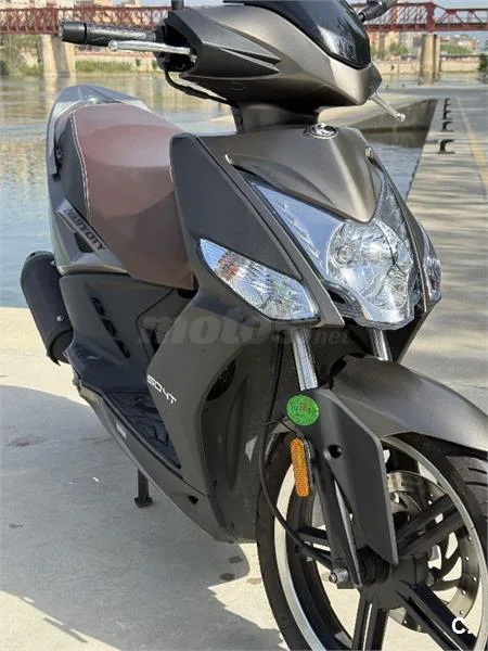 Kymco Agility City 50 – Vista 5