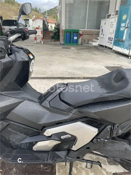 Honda X-ADV – Vista 4