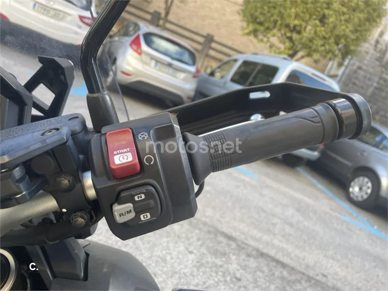 Honda X-ADV – Vista 8