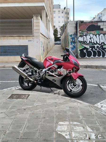 Honda CBR 600F – Vista 5