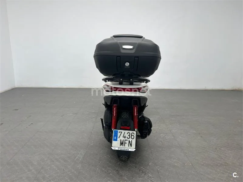 Piaggio MP3 – Vista 7