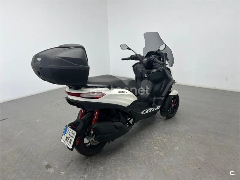 Piaggio MP3 – Vista 8