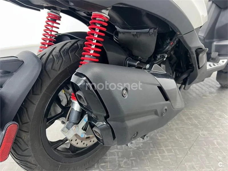 Piaggio MP3 – Vista 9