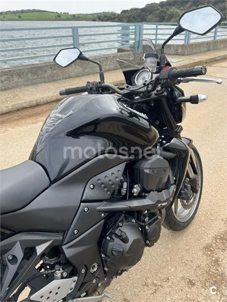 Kawasaki Z 750 – Vista 4