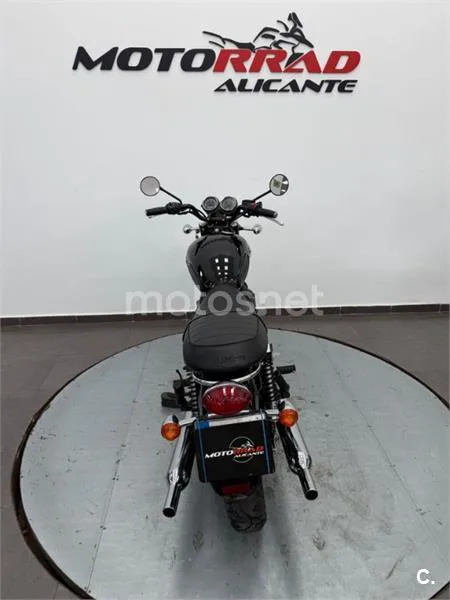 Triumph Bonneville T100 – Vista 4