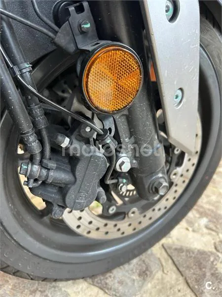 Yamaha XMAX 400 – Vista 5