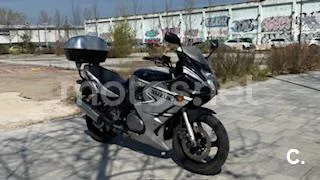 Suzuki GS 500F – Vista 2