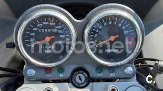 Suzuki GS 500F – Vista 4