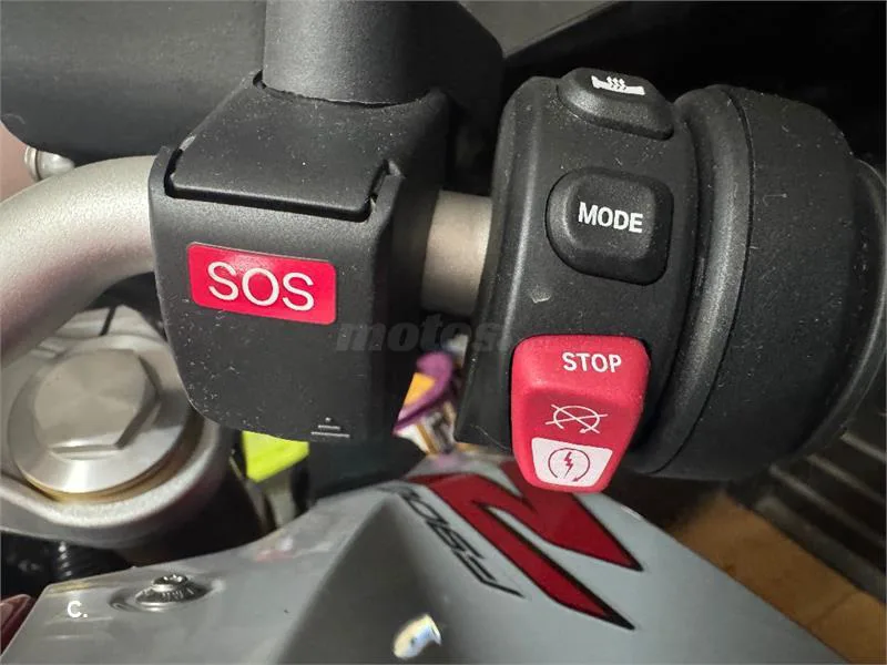 BMW F 900 R – Vista 4