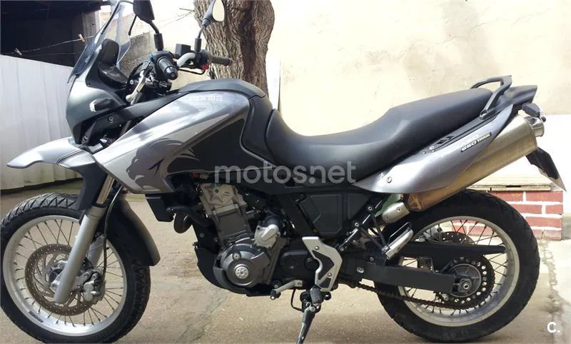 Aprilia Pegaso 650 Trail – Vista 3