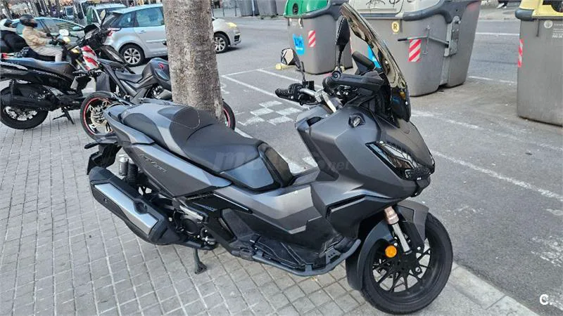 Honda ADV 350 – Vista 2