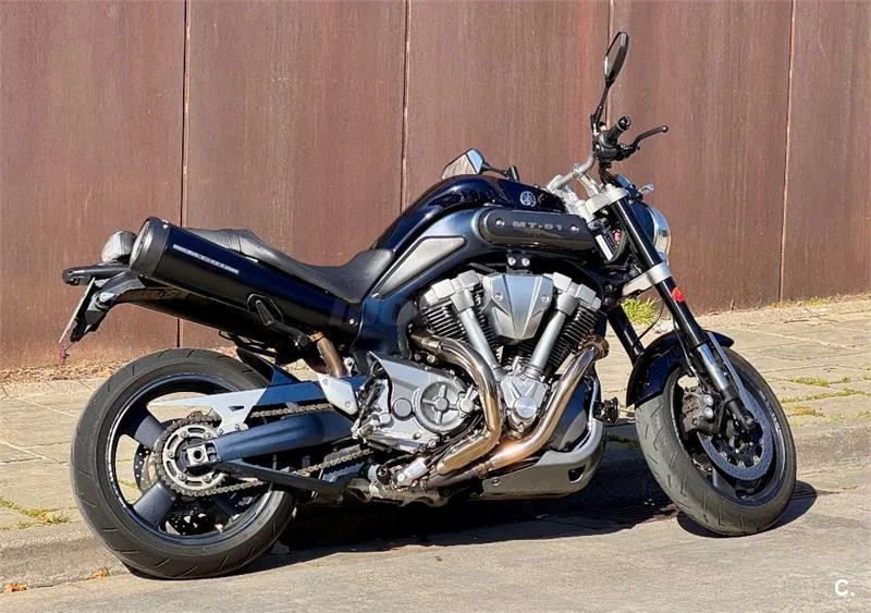 Yamaha MT 01 – Vista 3