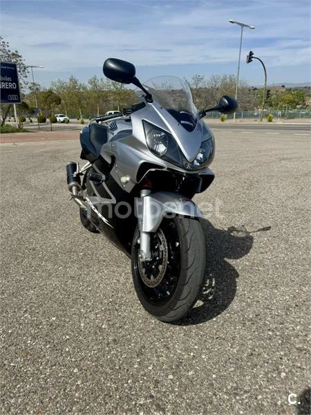 Honda CBR 600F – Vista 3