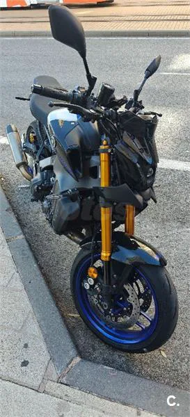 Yamaha MT 09 – Vista 9