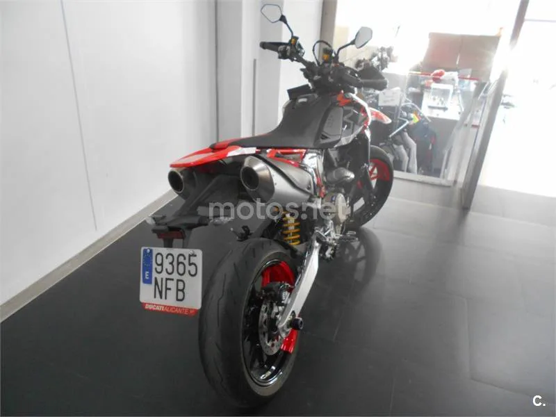 Ducati Hypermotard 698 Mono – Vista 4
