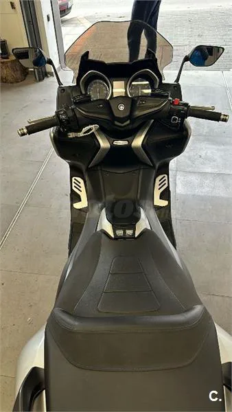 Yamaha TMAX 530 – Vista 3