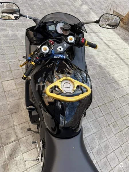 Yamaha R6 – Vista 6