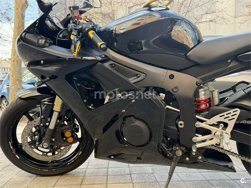 Yamaha R6 – Vista 9