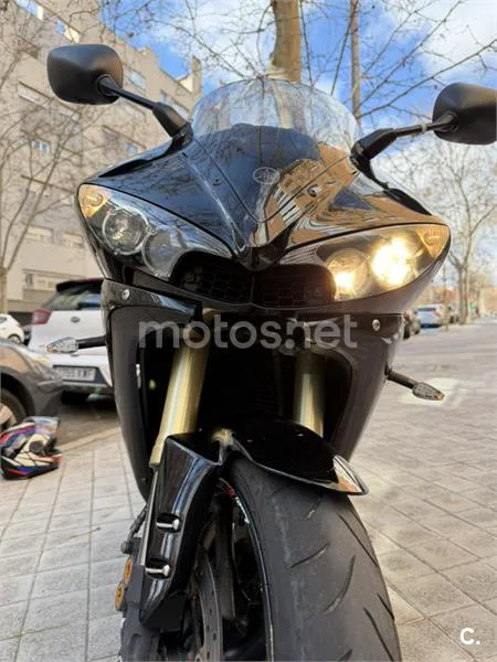 Yamaha R6 – Vista 10