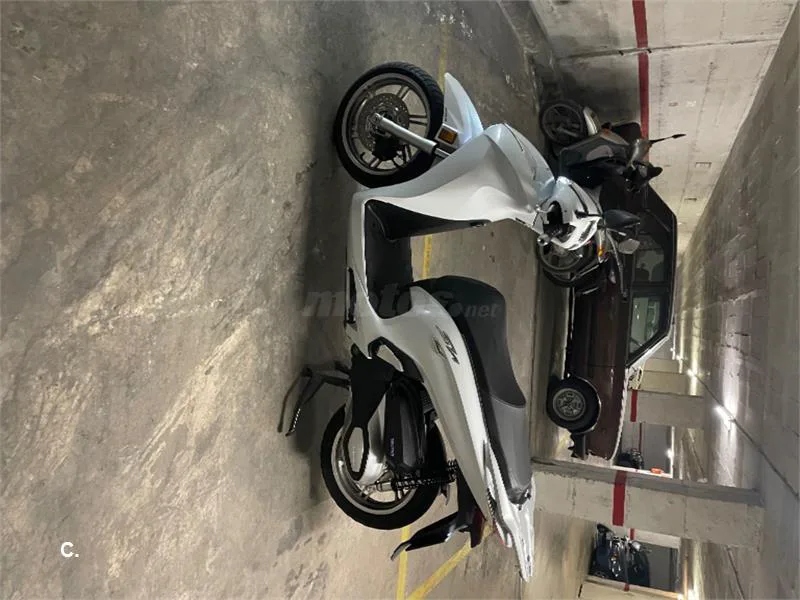 Honda SH 350i – Vista 2