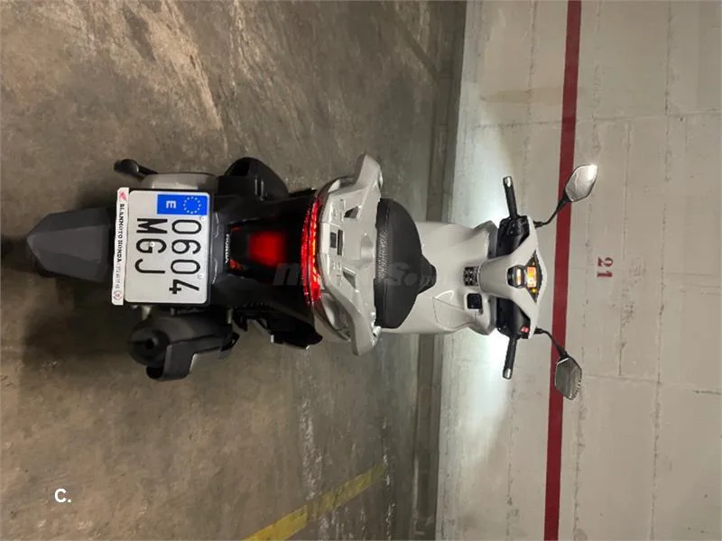 Honda SH 350i – Vista 5